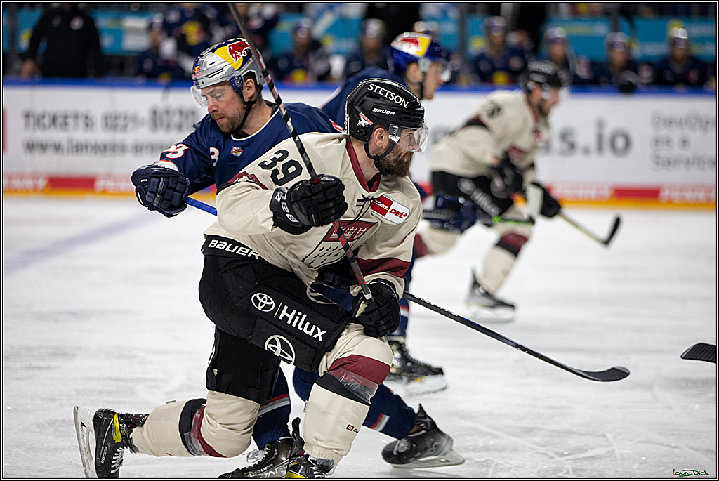 PENNY DEL;  Koelner Haie - EHC Red Bull Muenchen; Koeln, 18.03.2022
